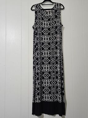 Chico's Travelers Maxi Dress Black Size 3 White Sleeveless Stretch XL 16/18